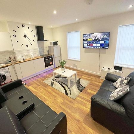Ak Serviced Apartments - Exclusive Two-Bedroom Apartment Cardiff Buitenkant foto